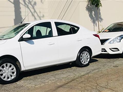 Carro da categoria Prime da frota Barba Locadora